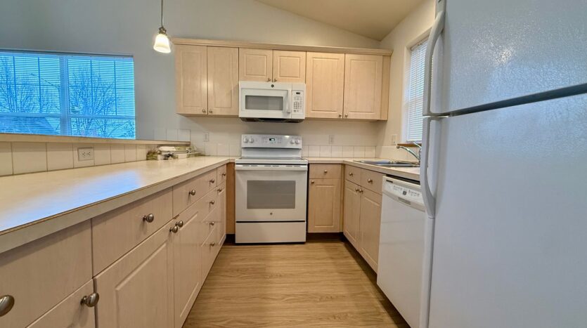 3427 SW Indian Place - Redmond - Oregon - 3 bed, 2 bath rental property