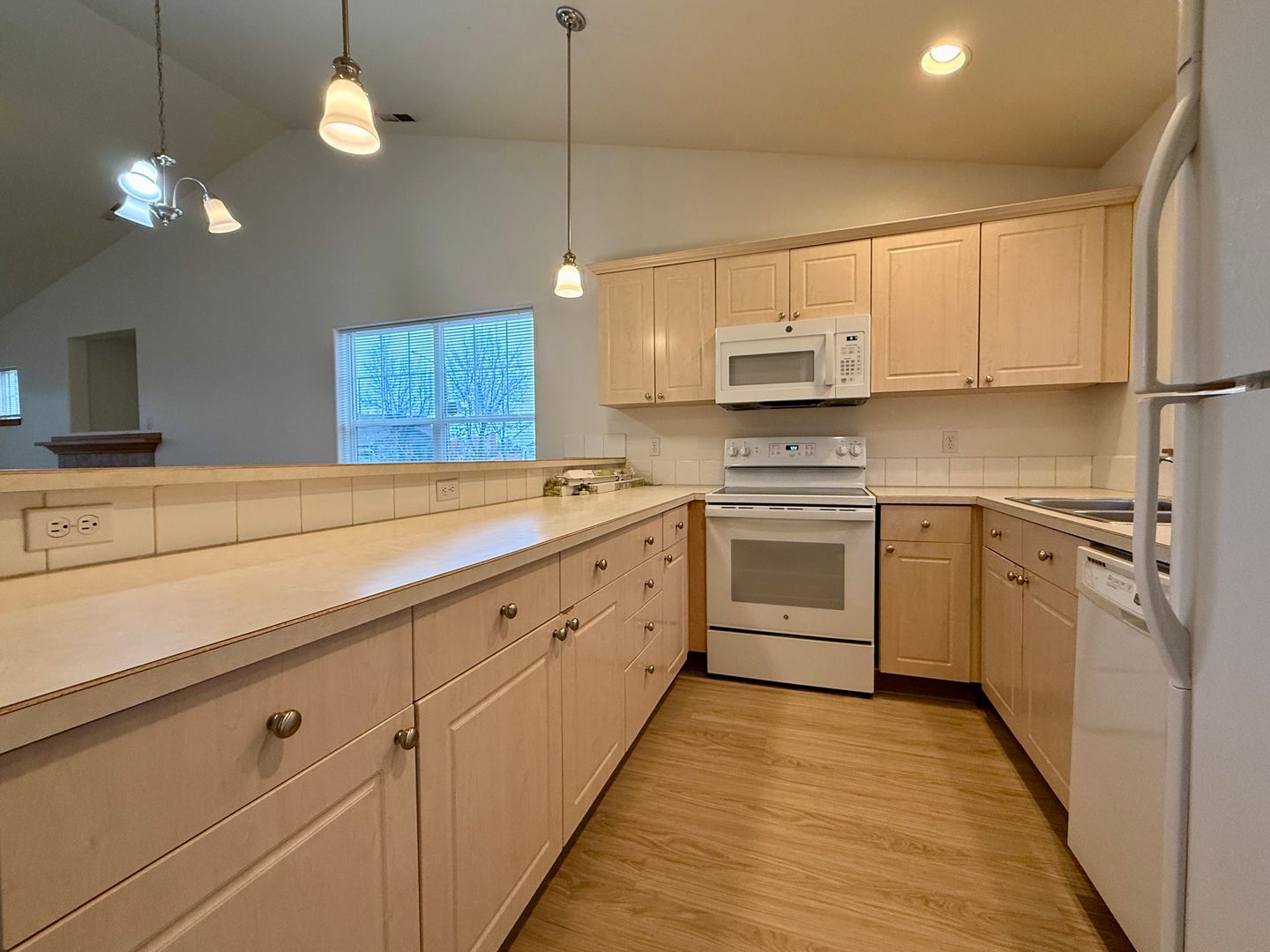 3427 SW Indian Place - Redmond - Oregon - 3 bed, 2 bath rental property
