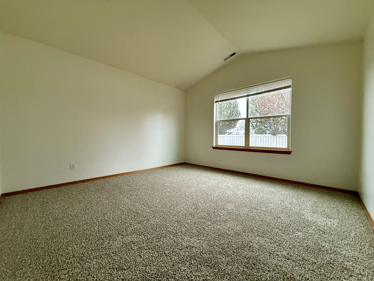 3427 SW Indian Place - Redmond - Oregon - 3 bed, 2 bath rental property