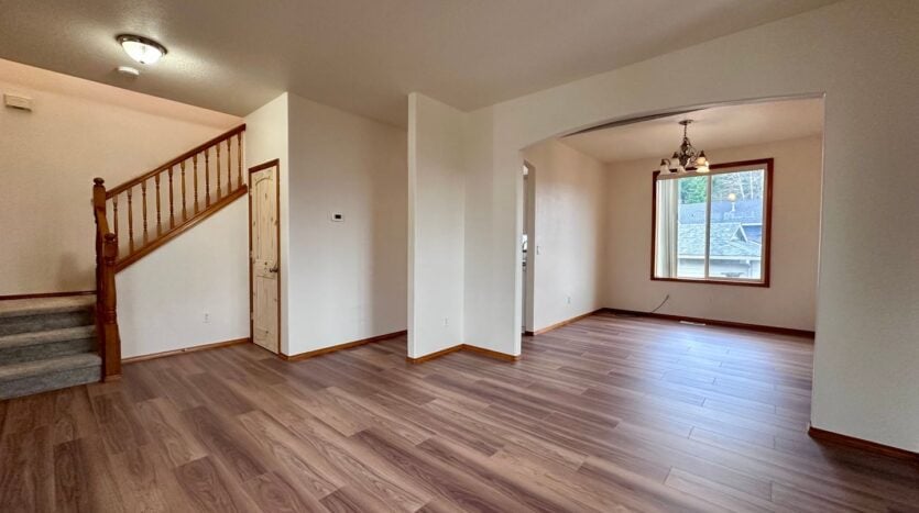 3437 SW 2nd St - Gresham - Oregon - 4 bed, 2.5 bath rental property