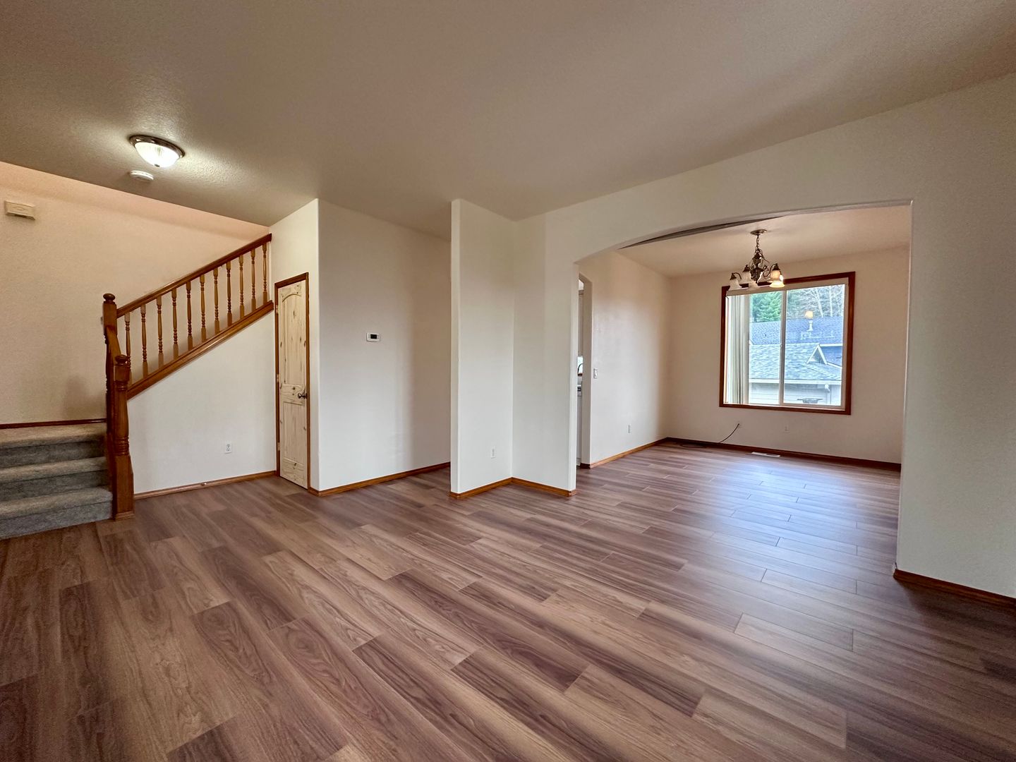 3437 SW 2nd St - Gresham - Oregon - 4 bed, 2.5 bath rental property
