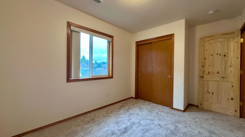 3437 SW 2nd St - Gresham - Oregon - 4 bed, 2.5 bath rental property