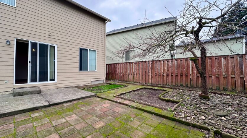 3437 SW 2nd St - Gresham - Oregon - 4 bed, 2.5 bath rental property