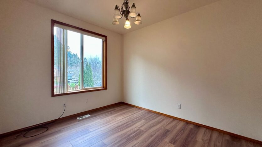 3437 SW 2nd St - Gresham - Oregon - 4 bed, 2.5 bath rental property