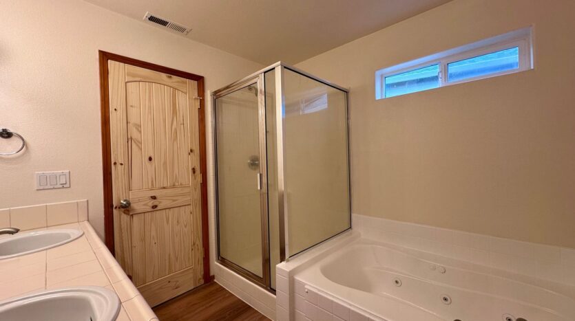 3437 SW 2nd St - Gresham - Oregon - 4 bed, 2.5 bath rental property