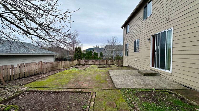 3437 SW 2nd St - Gresham - Oregon - 4 bed, 2.5 bath rental property