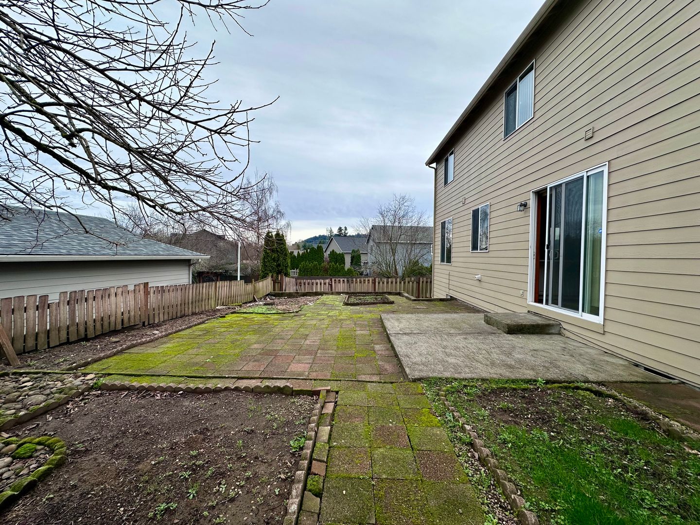 3437 SW 2nd St - Gresham - Oregon - 4 bed, 2.5 bath rental property