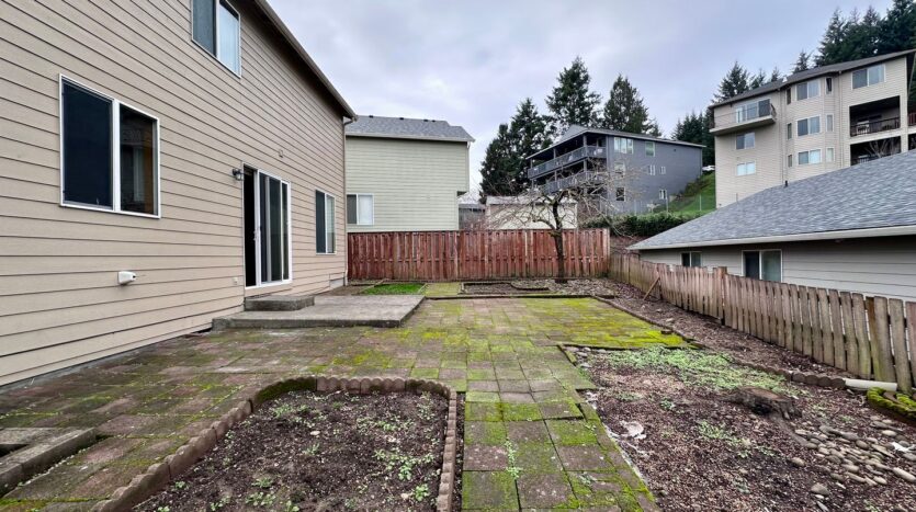 3437 SW 2nd St - Gresham - Oregon - 4 bed, 2.5 bath rental property