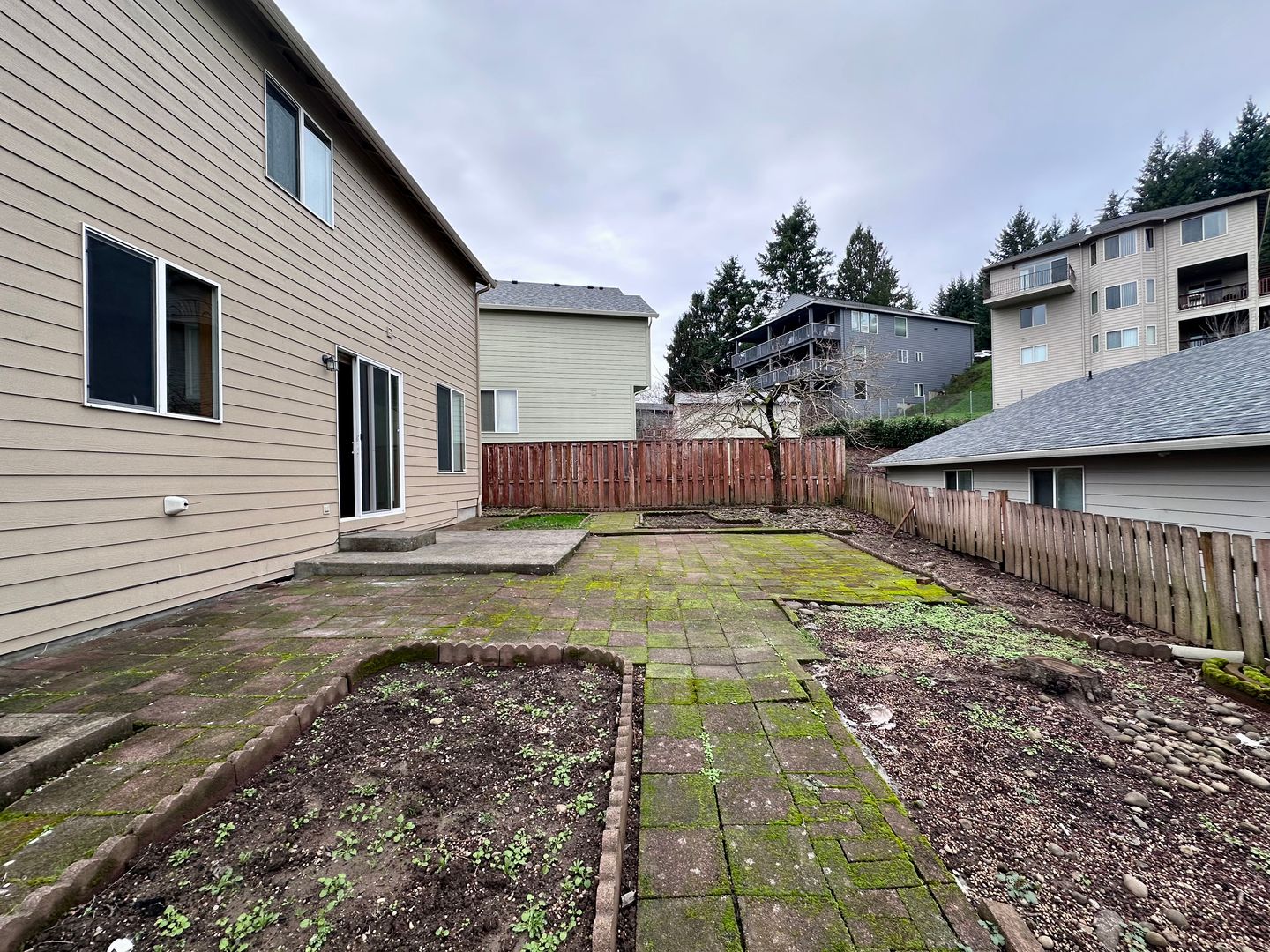 3437 SW 2nd St - Gresham - Oregon - 4 bed, 2.5 bath rental property