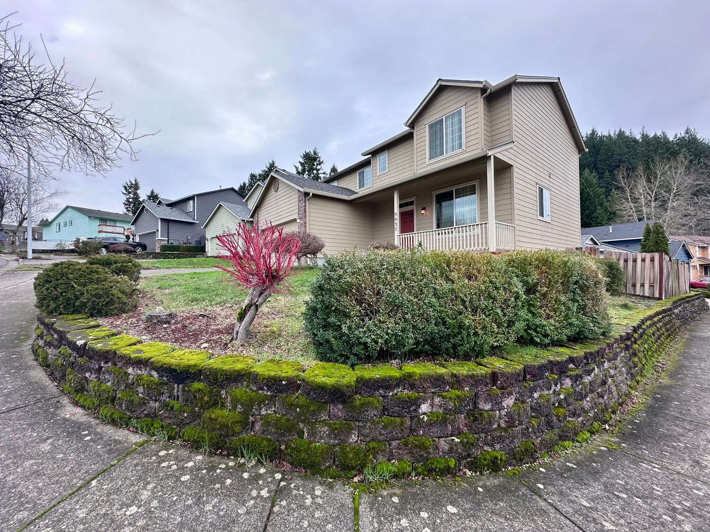 3437 SW 2nd St - Gresham - Oregon - 4 bed, 2.5 bath rental property