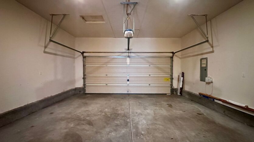 3437 SW 2nd St - Gresham - Oregon - 4 bed, 2.5 bath rental property