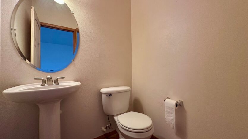 3437 SW 2nd St - Gresham - Oregon - 4 bed, 2.5 bath rental property