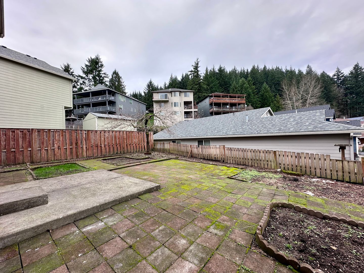 3437 SW 2nd St - Gresham - Oregon - 4 bed, 2.5 bath rental property