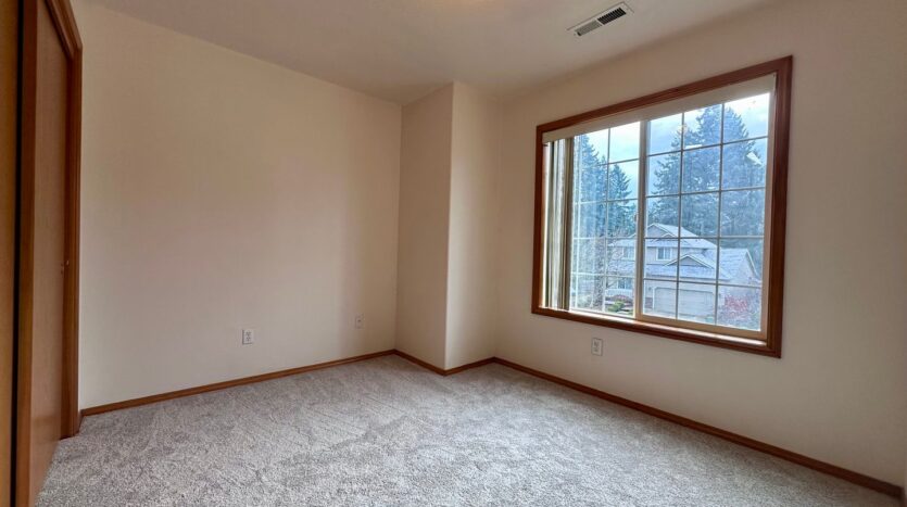 3437 SW 2nd St - Gresham - Oregon - 4 bed, 2.5 bath rental property