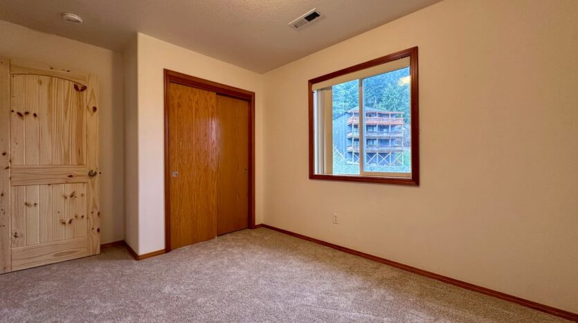 3437 SW 2nd St - Gresham - Oregon - 4 bed, 2.5 bath rental property