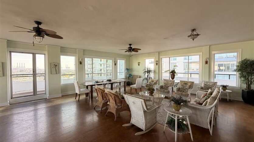 360 Ocean Blvd #502 - Long Beach - California - 1 bed, 1 bath rental property