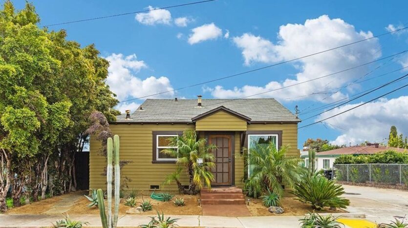 3627  Dwight St - San Diego - California - 2 bed, 1 bath rental property