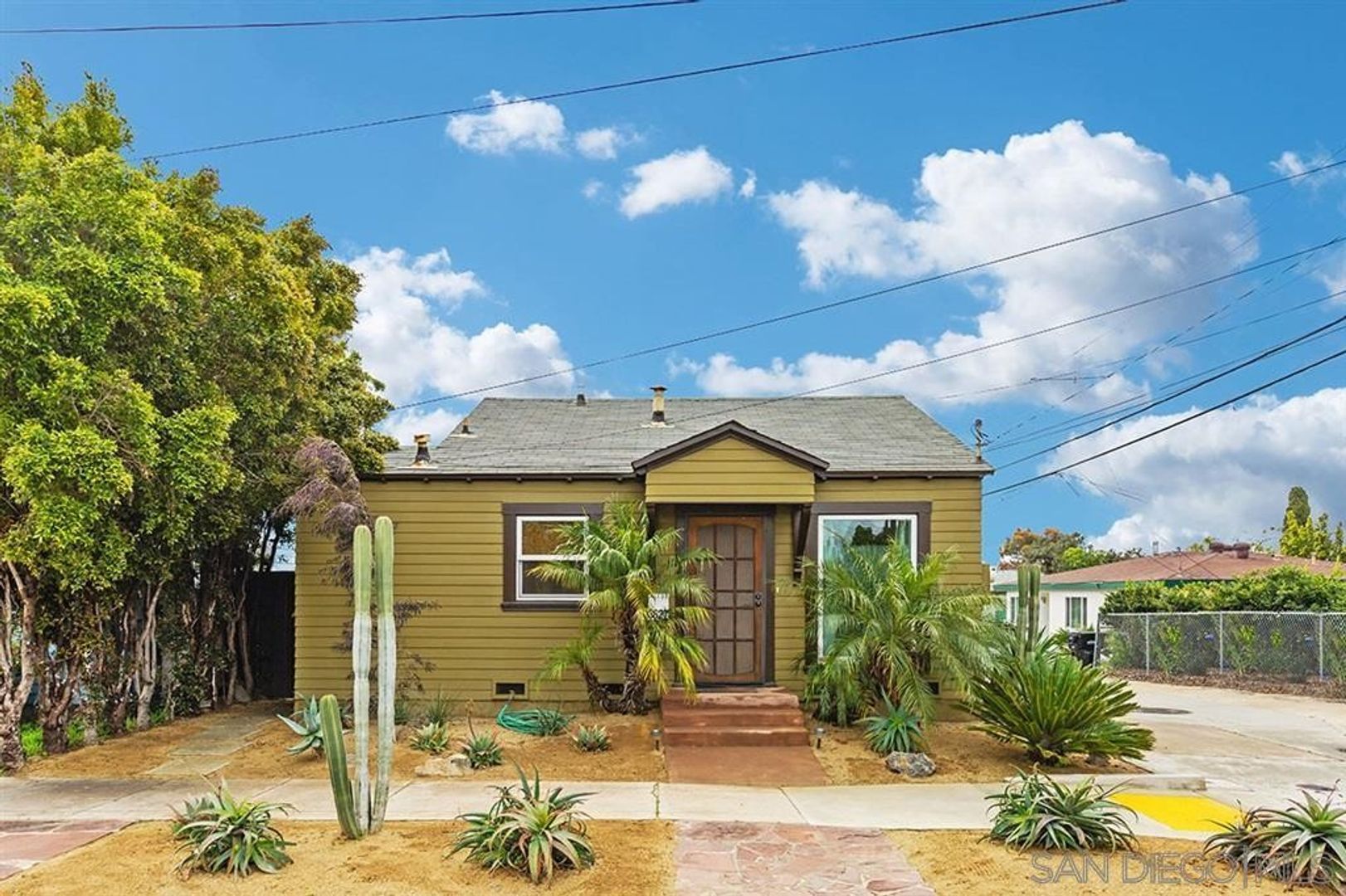 3627  Dwight St - San Diego - California - 2 bed, 1 bath rental property