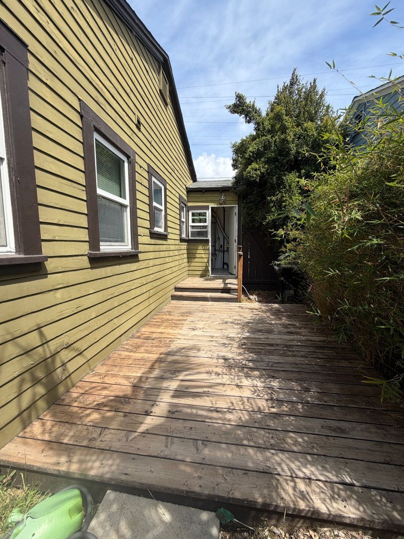 3627  Dwight St - San Diego - California - 2 bed, 1 bath rental property