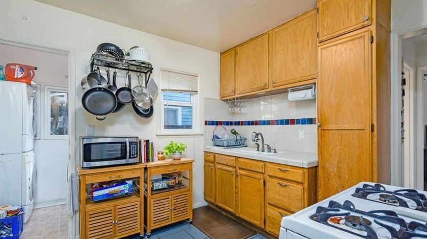 3627  Dwight St - San Diego - California - 2 bed, 1 bath rental property