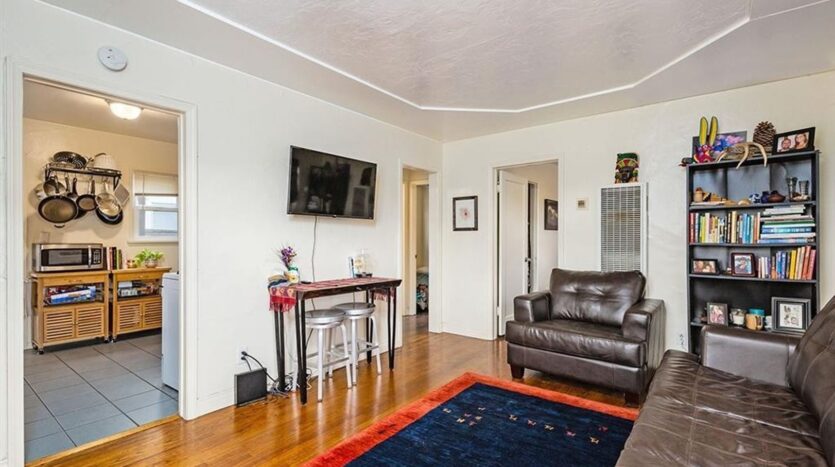 3627  Dwight St - San Diego - California - 2 bed, 1 bath rental property