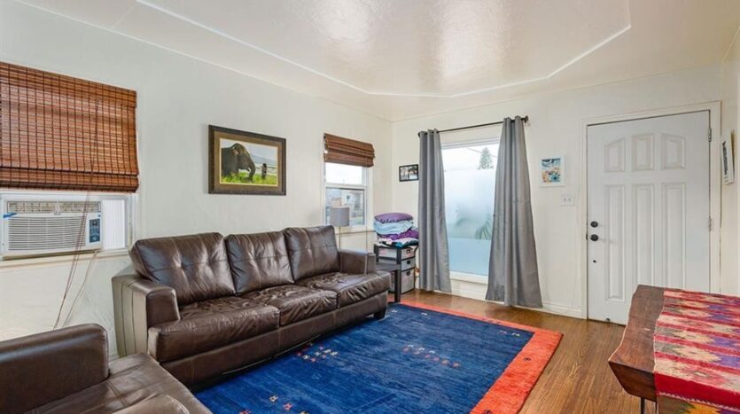 3627  Dwight St - San Diego - California - 2 bed, 1 bath rental property