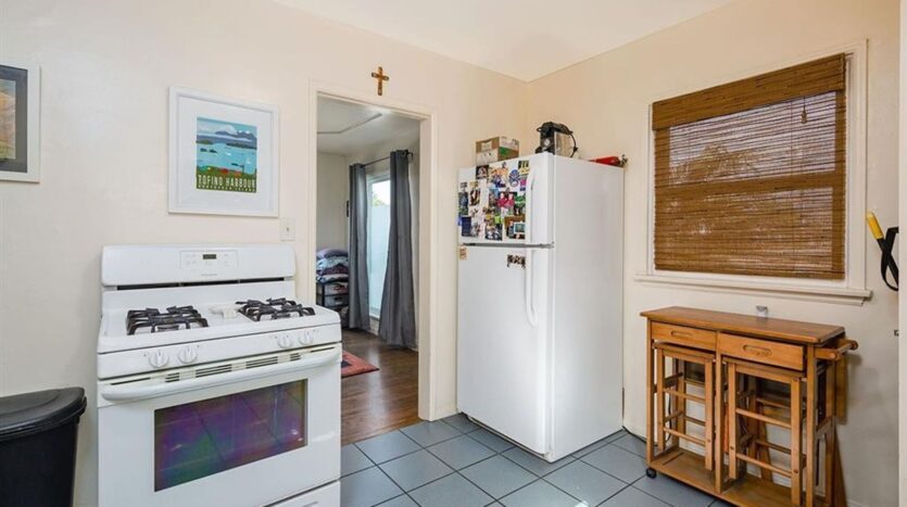 3627  Dwight St - San Diego - California - 2 bed, 1 bath rental property