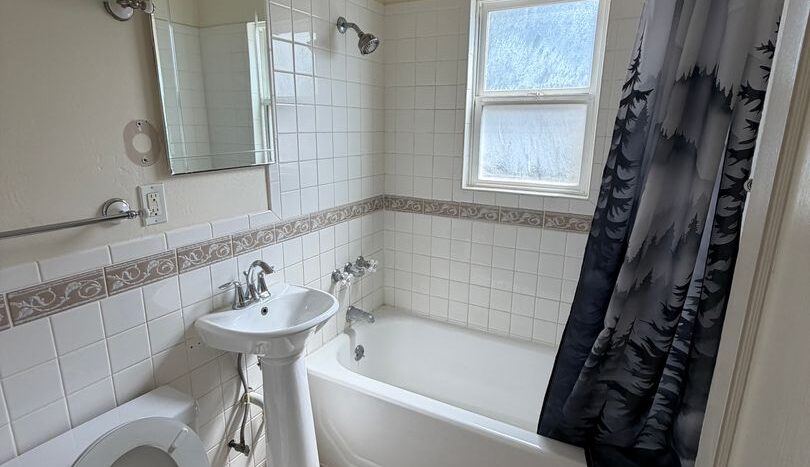 3627  Dwight St - San Diego - California - 2 bed, 1 bath rental property