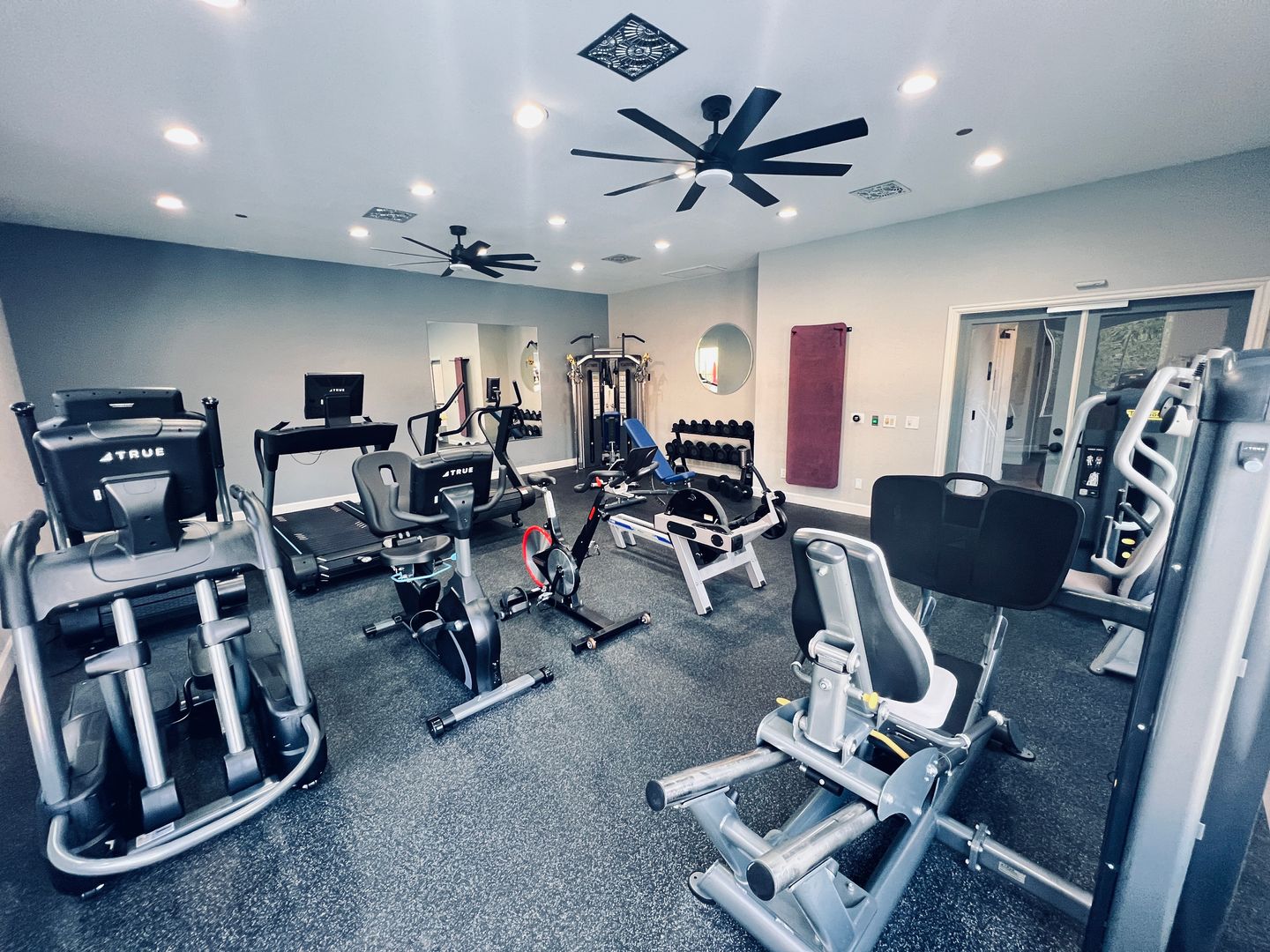 3840 Elijah Court Unit 811 - San Diego - California - 1 bed, 1 bath rental property