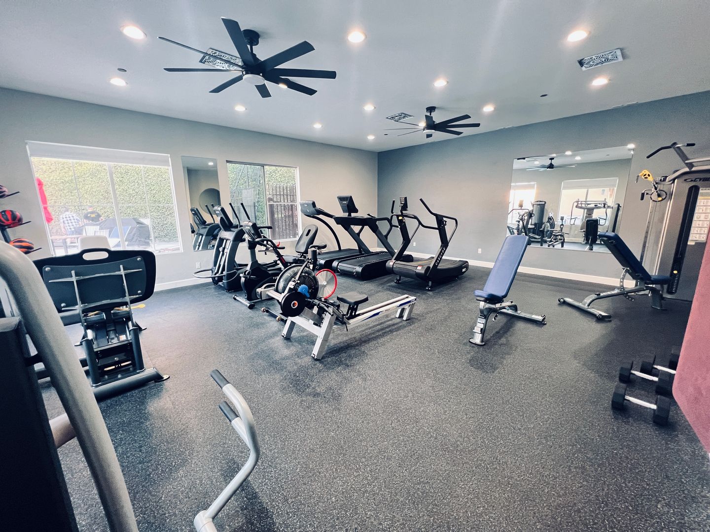 3840 Elijah Court Unit 811 - San Diego - California - 1 bed, 1 bath rental property