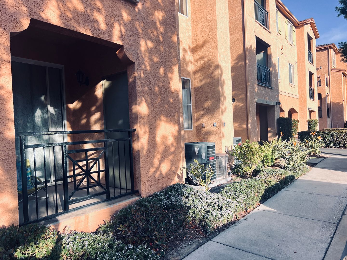 3840 Elijah Court Unit 811 - San Diego - California - 1 bed, 1 bath rental property