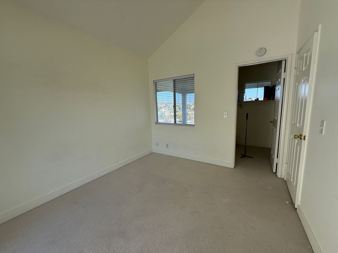 3863 Settineri Ln  - Spring Valley - California - 3 bed, 2.5 bath rental property