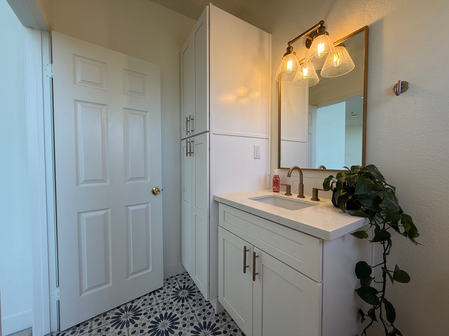 3863 Settineri Ln  - Spring Valley - California - 3 bed, 2.5 bath rental property