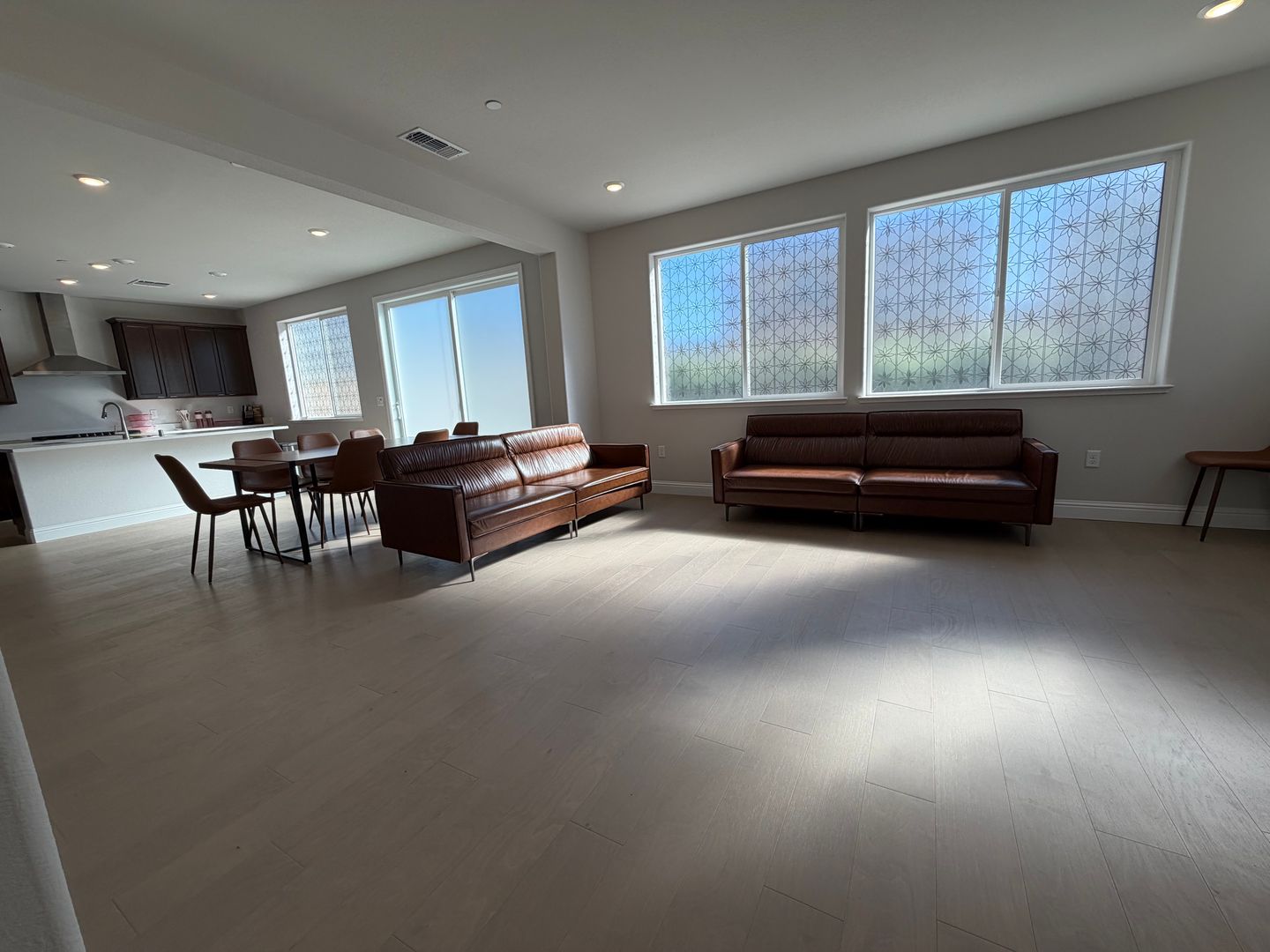 3916 Mirecourt Cir - Rancho Cordova - California - 5 bed, 4 bath rental property