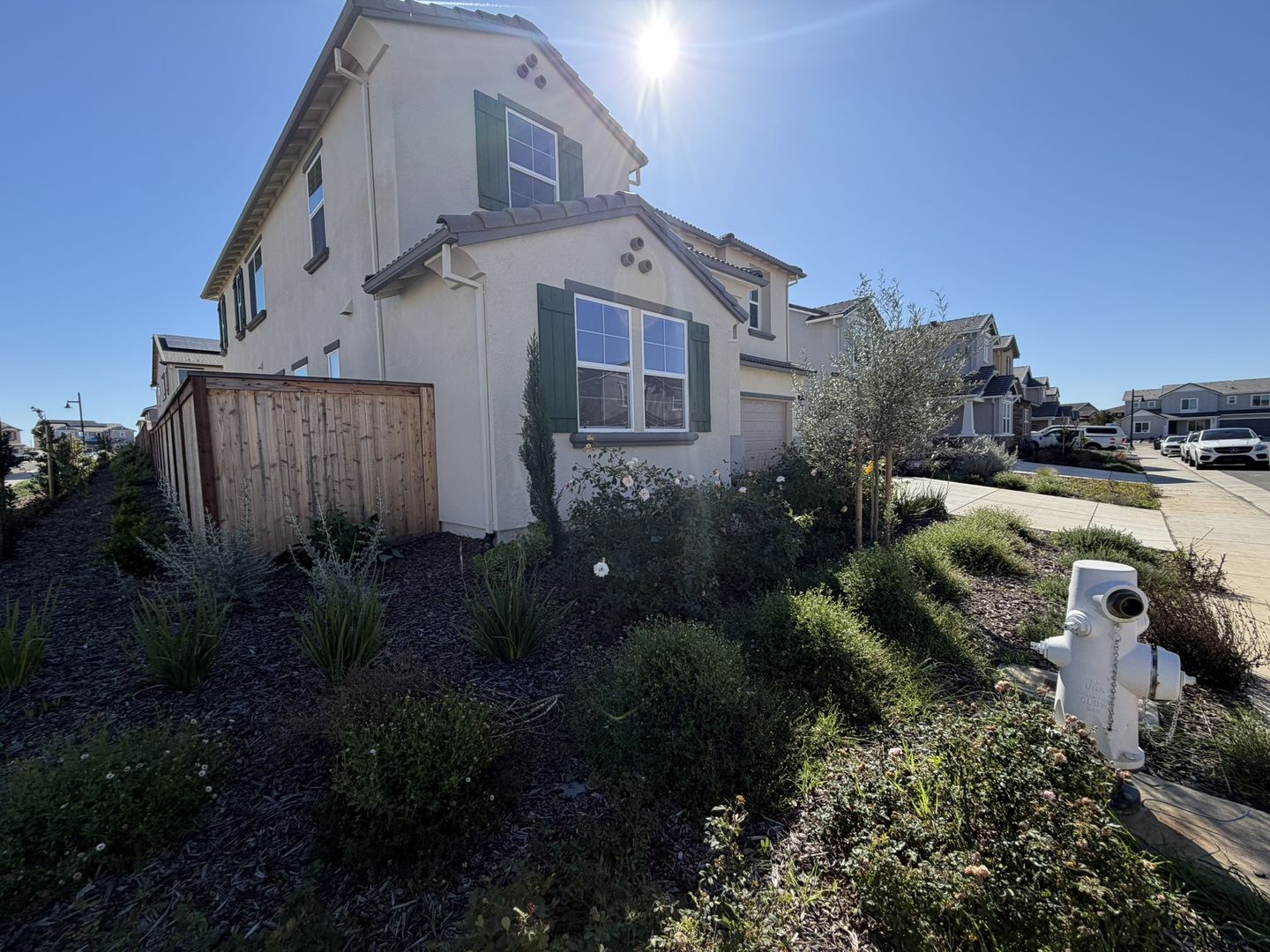 3916 Mirecourt Cir - Rancho Cordova - California - 5 bed, 4 bath rental property