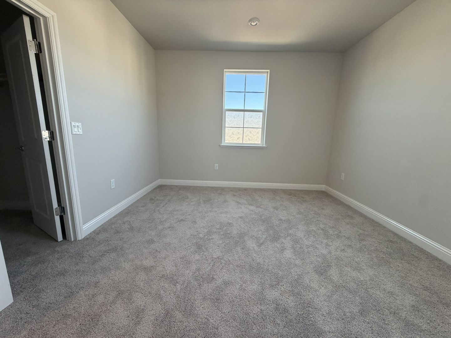 3916 Mirecourt Cir - Rancho Cordova - California - 5 bed, 4 bath rental property