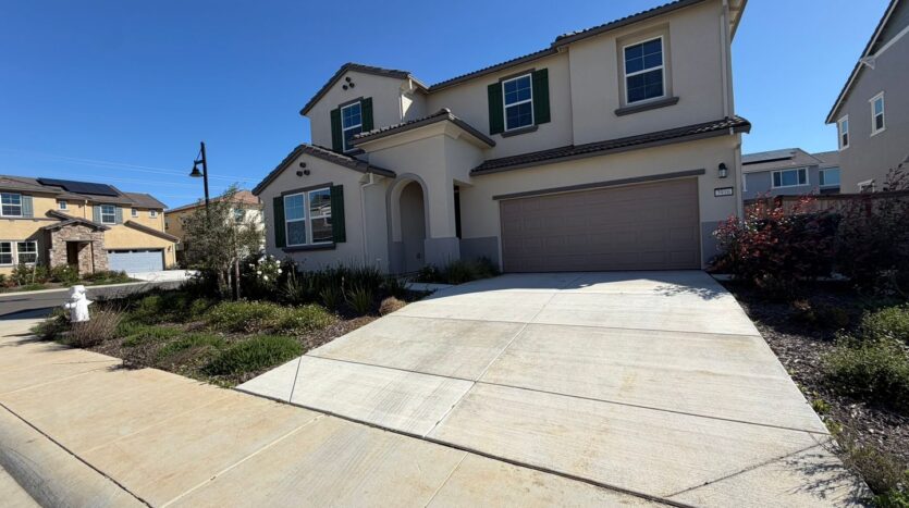 3916 Mirecourt Cir - Rancho Cordova - California - 5 bed, 4 bath rental property