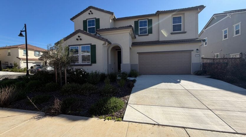 3916 Mirecourt Cir - Rancho Cordova - California - 5 bed, 4 bath rental property