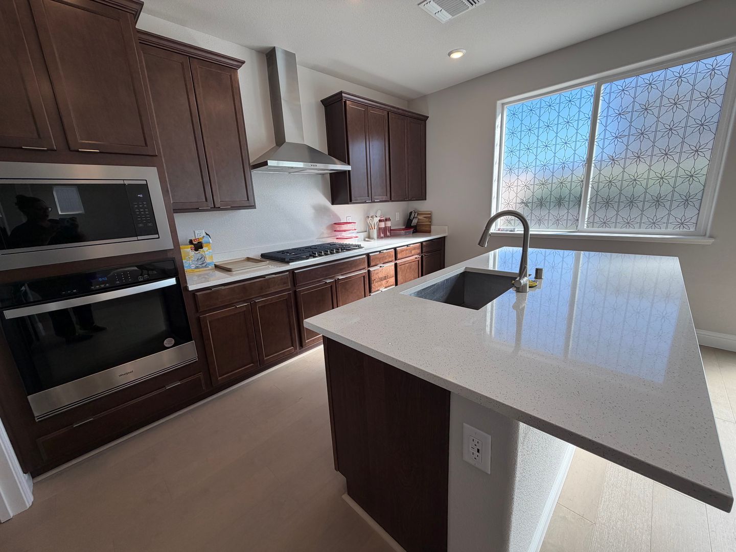 3916 Mirecourt Cir - Rancho Cordova - California - 5 bed, 4 bath rental property