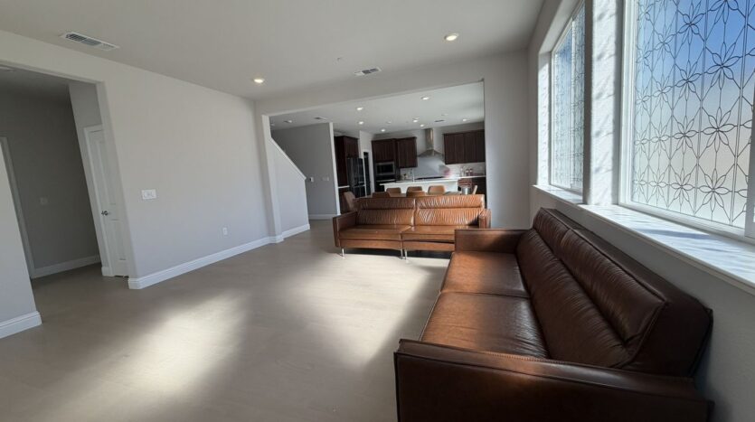 3916 Mirecourt Cir - Rancho Cordova - California - 5 bed, 4 bath rental property