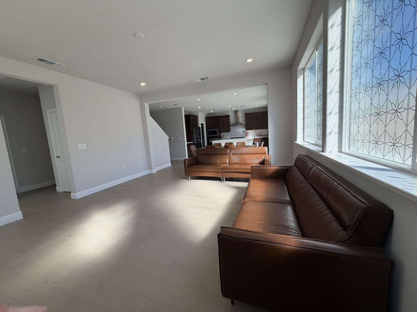 3916 Mirecourt Cir - Rancho Cordova - California - 5 bed, 4 bath rental property