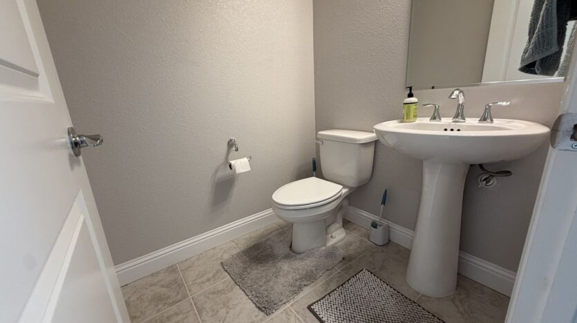 3916 Mirecourt Cir - Rancho Cordova - California - 5 bed, 4 bath rental property