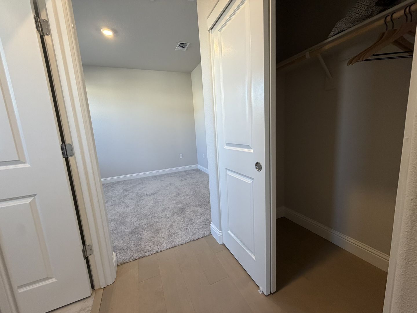 3916 Mirecourt Cir - Rancho Cordova - California - 5 bed, 4 bath rental property