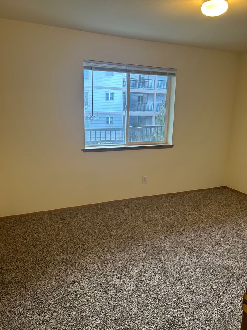 4018 Northwest Avenue - Bellingham - Washington - 1 bed, 1 bath rental property