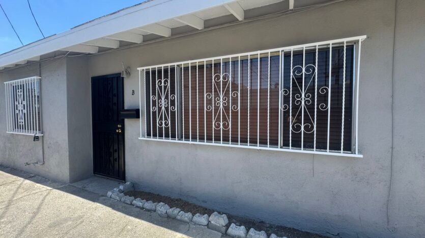 4018 W 142nd St - Hawthorne - California - 2 bed, 1 bath rental property