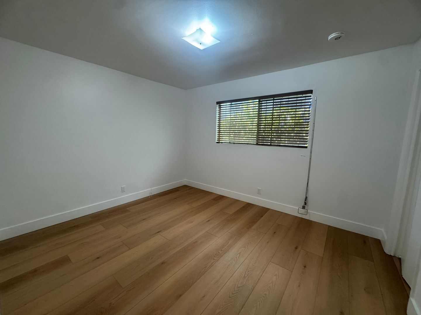 4018 W 142nd St - Hawthorne - California - 2 bed, 1 bath rental property