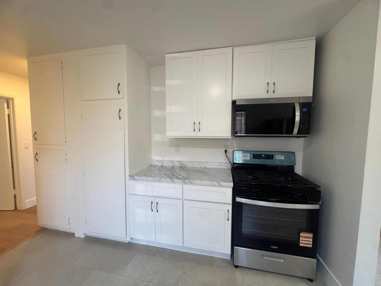 4018 W 142nd St - Hawthorne - California - 2 bed, 1 bath rental property