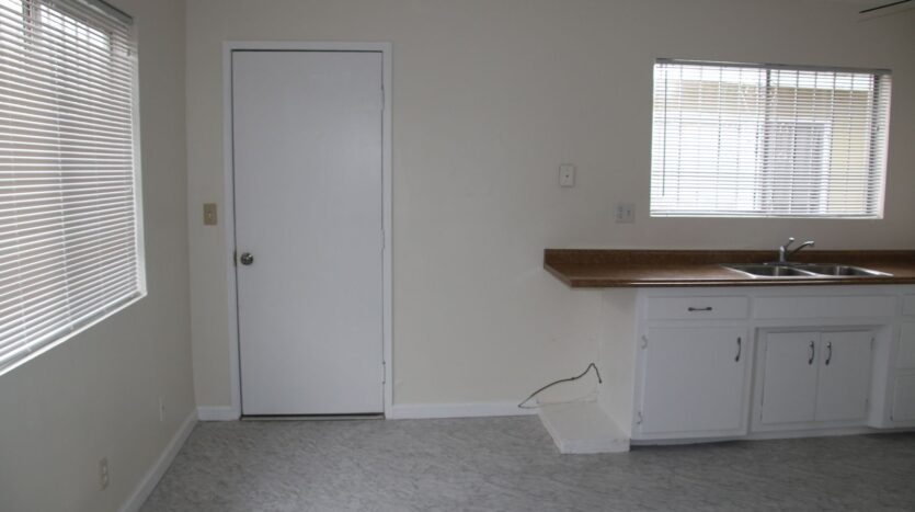 4018 W 142nd St - Hawthorne - California - 2 bed, 1 bath rental property