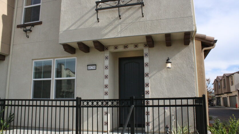 40288 Calle Real - Murrieta - California - 3 bed, 2.5 bath rental property