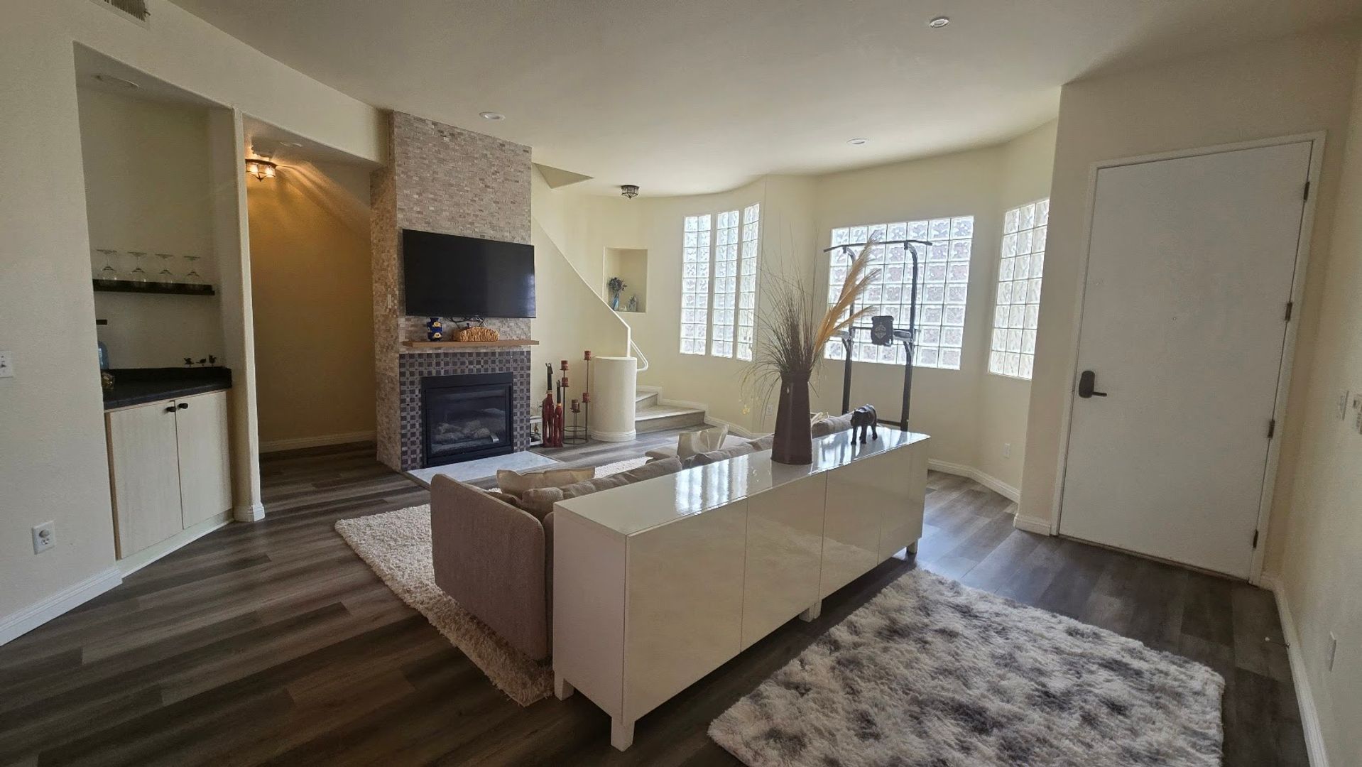 4057 W 147th Street #102 - Lawndale - California - 3 bed, 3 bath rental property